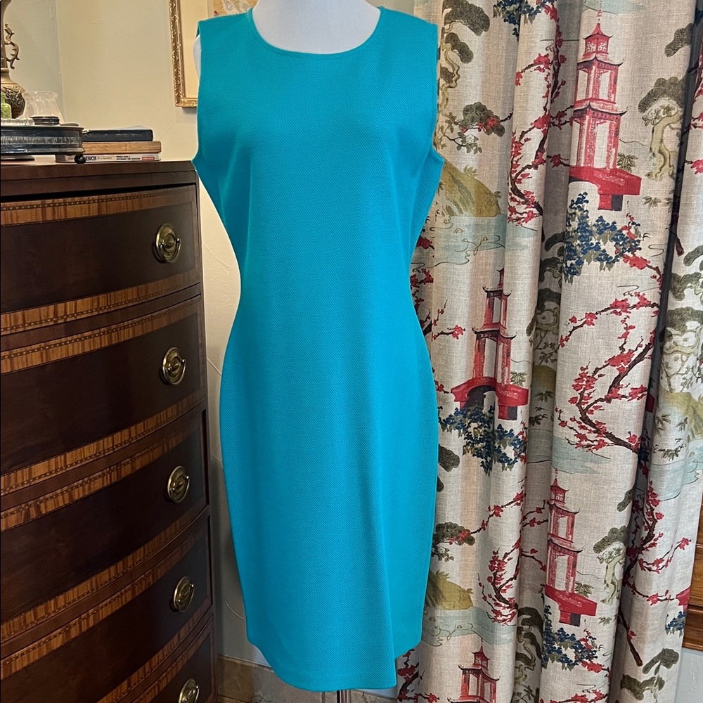 St John Green Sleeveless Sheath Dress Size 12